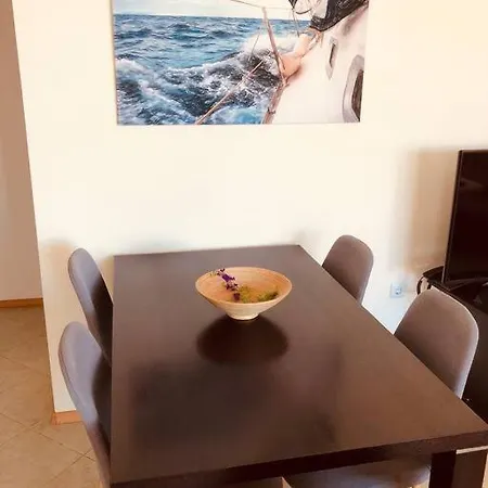 3 Bedroom Seaview /2nd Floor/ Апартамент