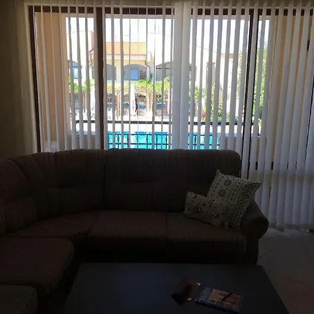 3 Bedroom Seaview /2nd Floor/ Διαμέρισμα Topola