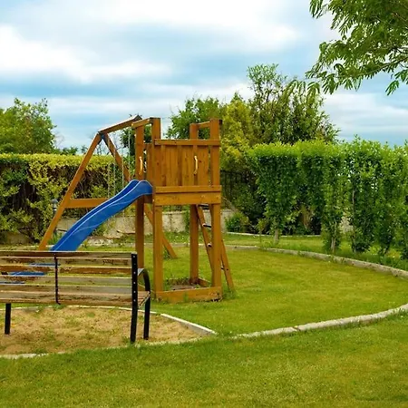 3 Bedroom Seaview /2nd Floor/ Διαμέρισμα