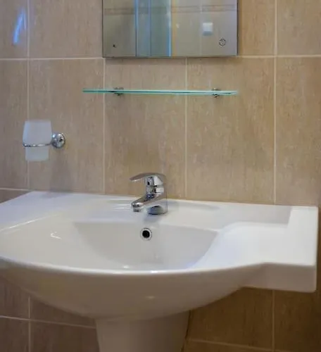 Appartamento 3 Bedroom Seaview /2nd Floor/ Topola