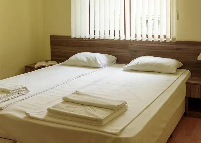 3 Bedroom Seaview /2nd Floor/