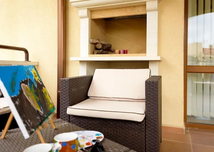 3 Bedroom Seaview /2nd Floor/ Appartamento