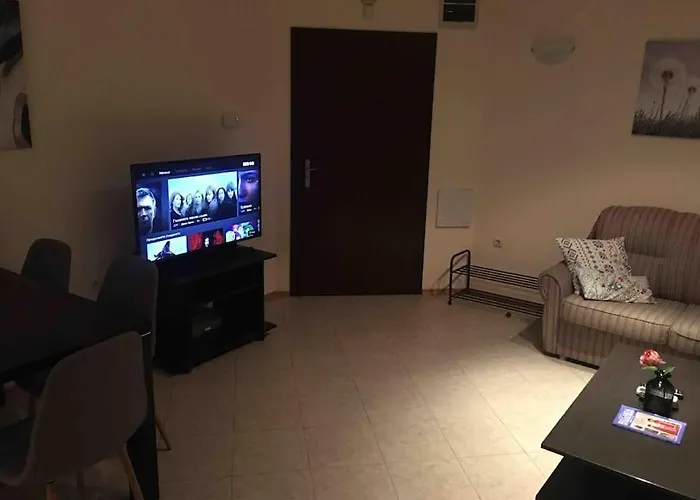 Appartamento 3 Bedroom Seaview /2nd Floor/ Topola