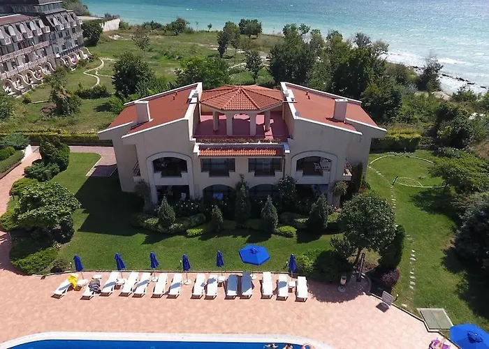 3 Bedroom Seaview /2nd Floor/