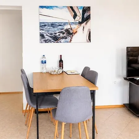 3Br Sea View Apartment -2Nd Fl - 50M From The Sea * Topola