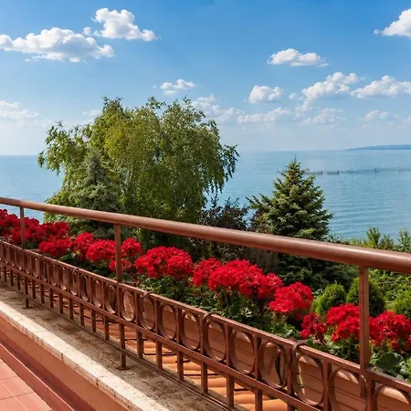 Apartment 3Br Sea View Apartment -2Nd Fl - 50M From The Sea Topola