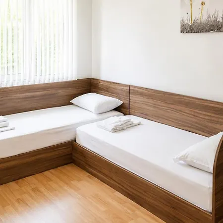 3Br Sea View Apartment -2Nd Fl - 50M From The Sea Apartment
