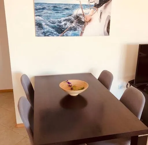 3 Bedroom Seaview /2nd Floor/ Appartamento